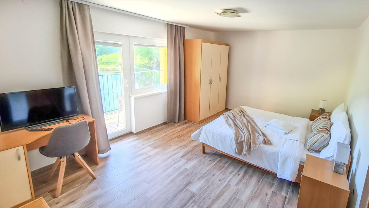 Bed and breakfast Zelena Oaza *