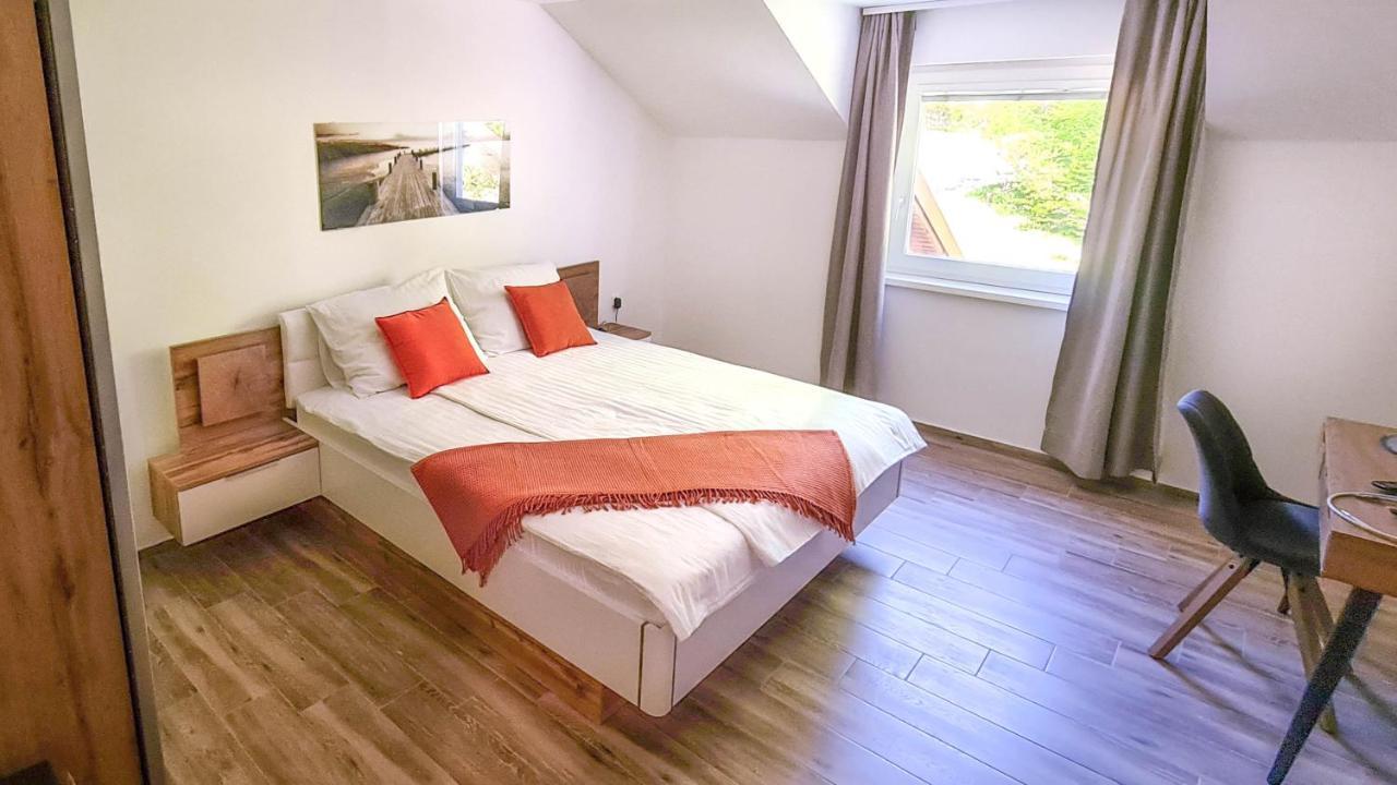 Bed and breakfast Zelena Oaza *